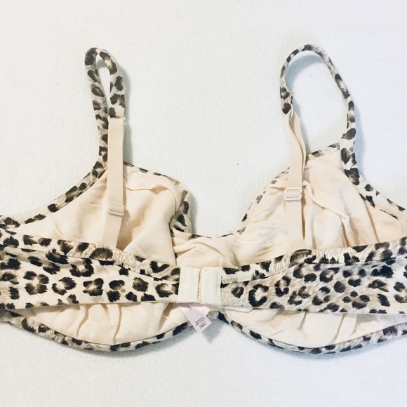 ❌SOLD❌ Victoria Secret Leopard Lined Bra Size 38C - Picture 3 of 5